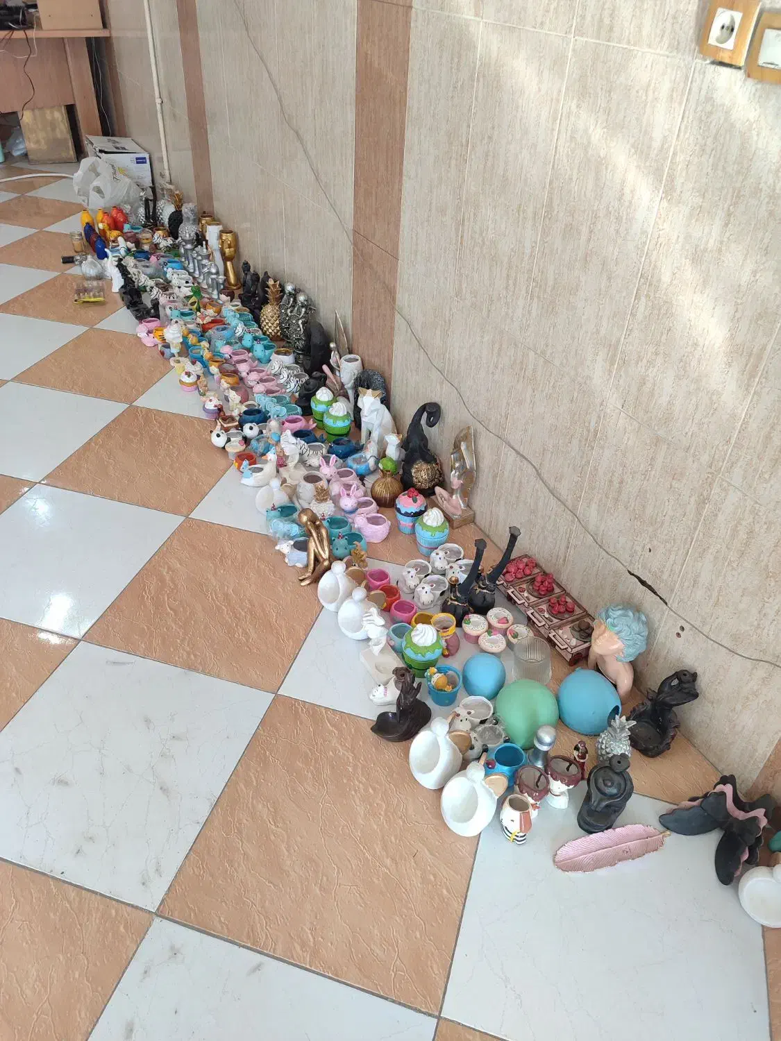 حراج کلیه لوازم دکوری و گلدان و آشپز خانه ای|مجسمه، تندیس، ماکت|شهرکرد, |دیوار