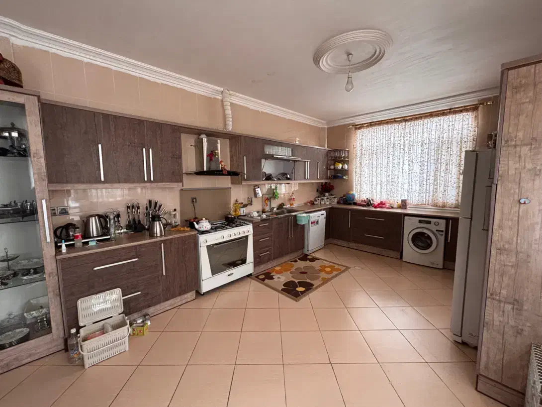 طبقه ۱۴۰متری ۲خواب دو نبش (شهرک فیروزه)|اجارهٔ آپارتمان|نیشابور, شهرک فیروزه|دیوار