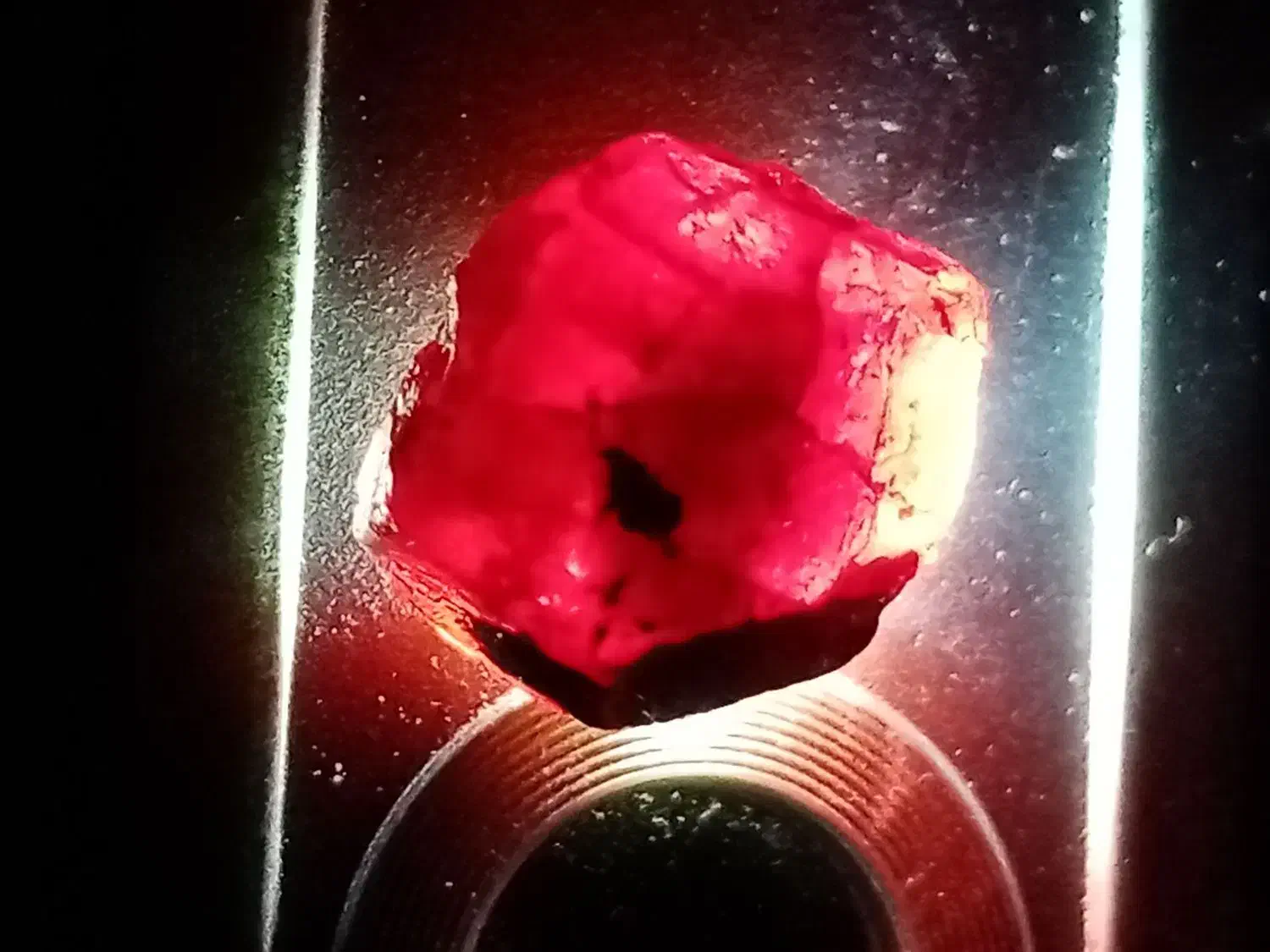 یاقوت برمه|جواهرات|همدان, |دیوار