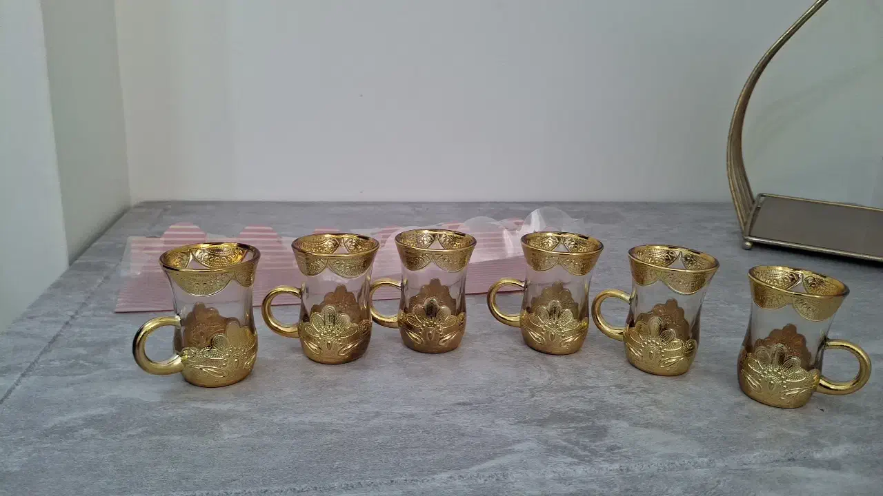 سروپذیرایی|ظروف سرو و پذیرایی|تربت‌حیدریه, شهرک ولیعصر|دیوار