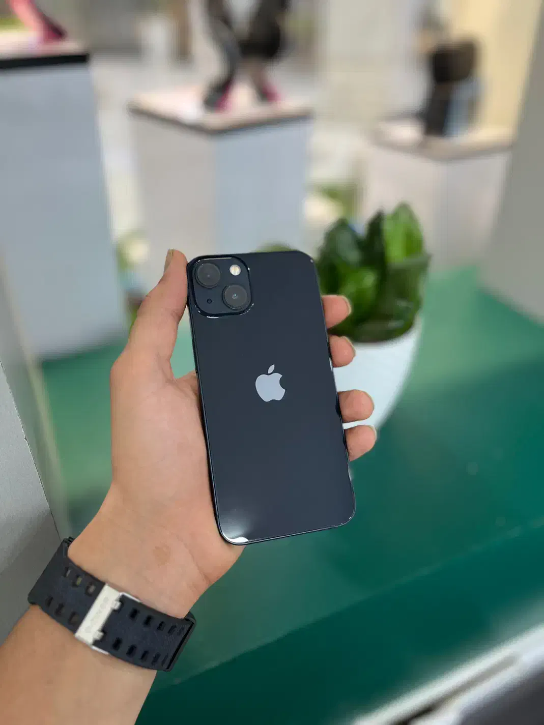 ایفون۱۳مشکی(نقدواقساط)|موبایل|اصفهان, جلفا|دیوار