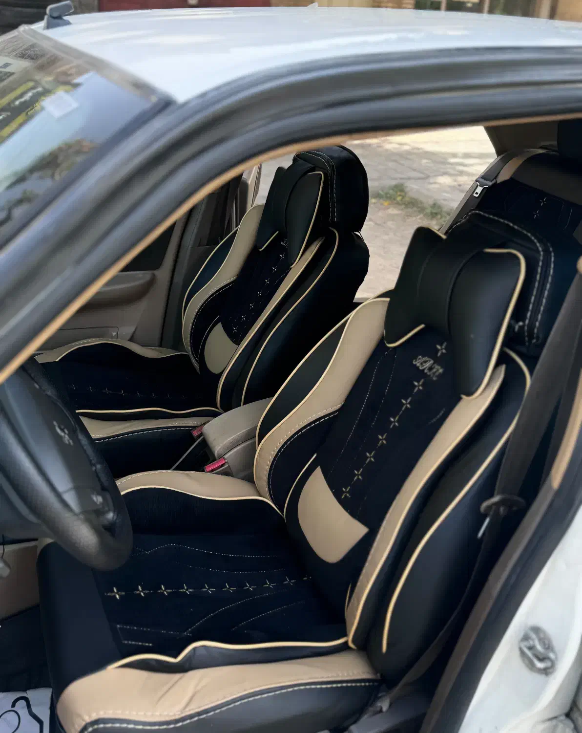 مانیتور روکش صندلی شیشه دودی|قطعات یدکی و لوازم جانبی|اصفهان, هفتون|دیوار