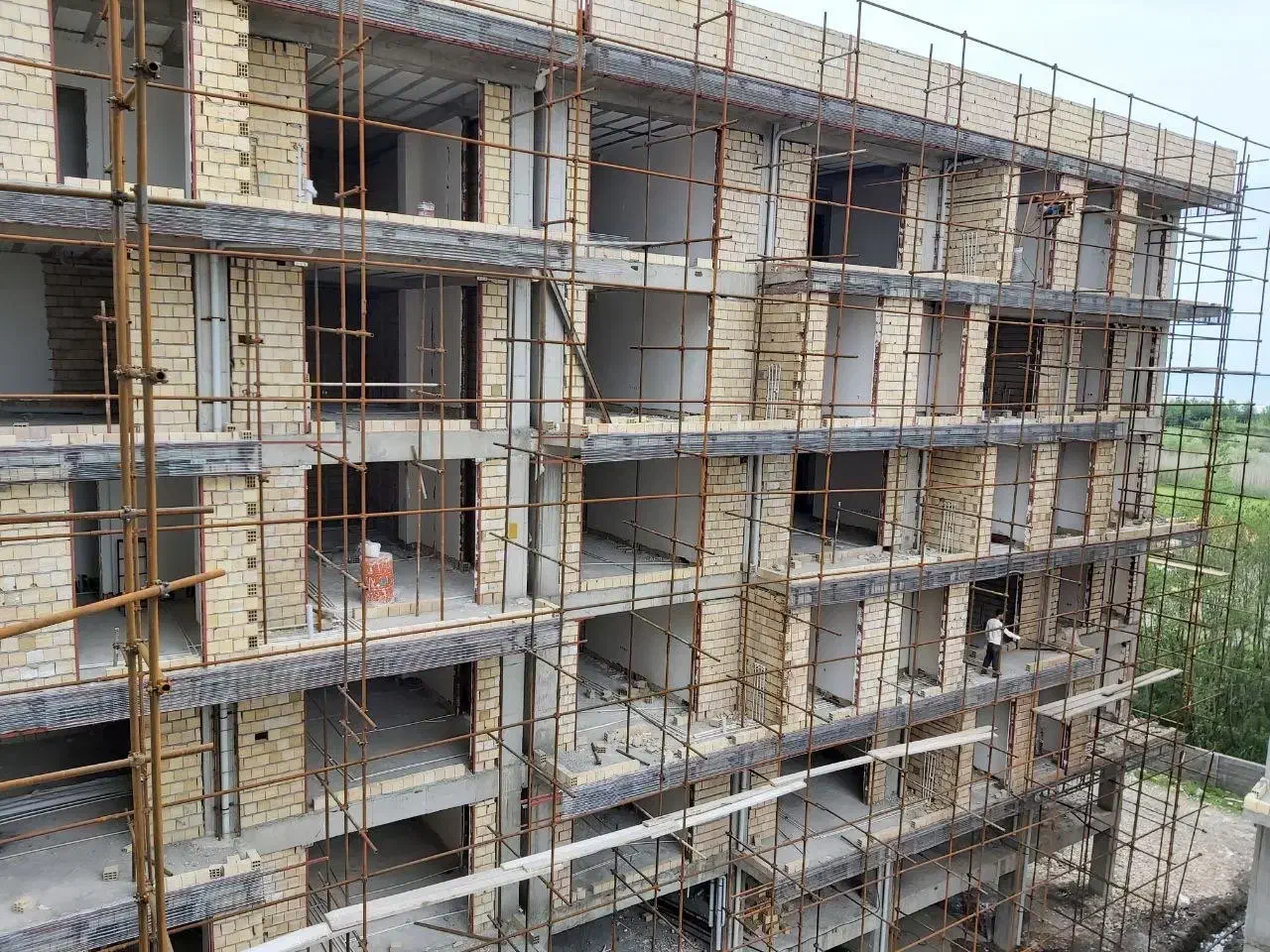 سنگ کار و کاشی کار نیازمندیم تسویه هفتگی|استخدام معماری، عمران و ساختمانی|کرج, گلشهر|دیوار