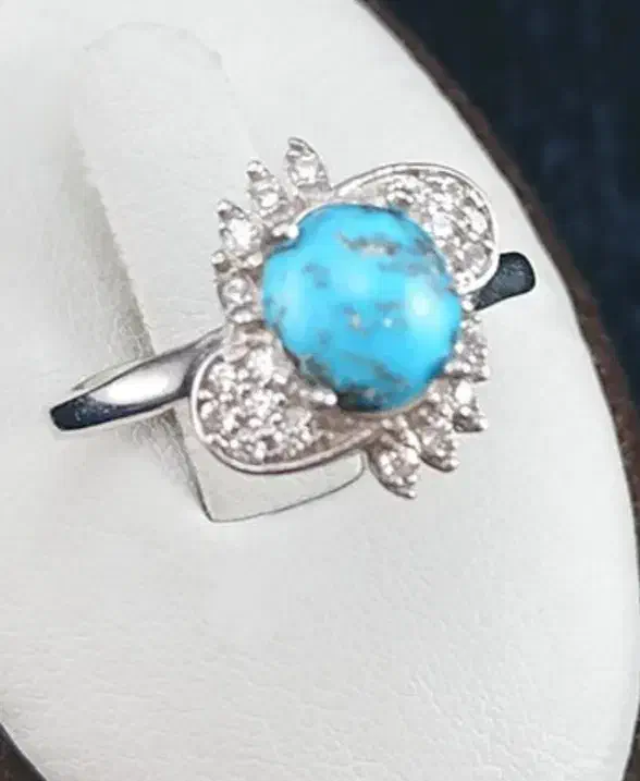 انگشتر فیروزه نقره عیار بالا با روکش طلا|جواهرات|اصفهان, شهرک ولیعصر|دیوار