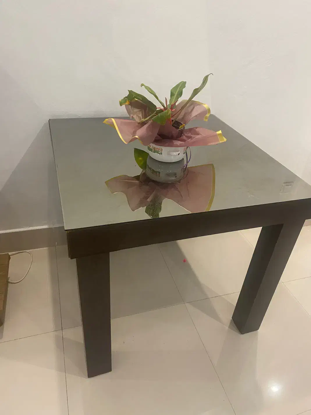 میز ناهار خوری ۴ نفره ام دی اف|میز و صندلی غذاخوری|کیش, |دیوار