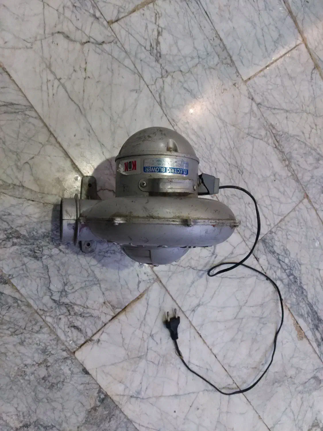 دمنده در حد نو|پنکه و تصفیه‌کنندهٔ هوا|کرج, کمال‌شهر|دیوار