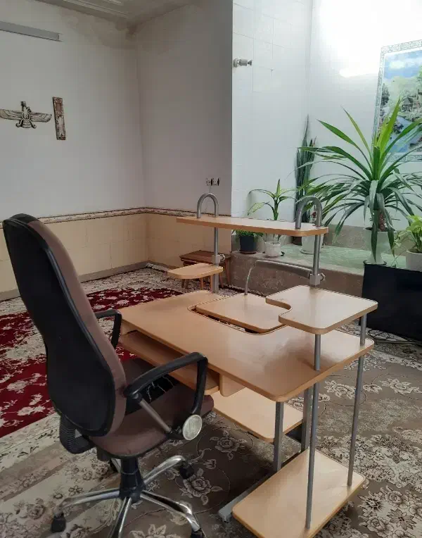 میز کامپیوتر زیبا با قیمت مناسب|میز تحریر و کامپیوتر|شیراز, دست خضر|دیوار