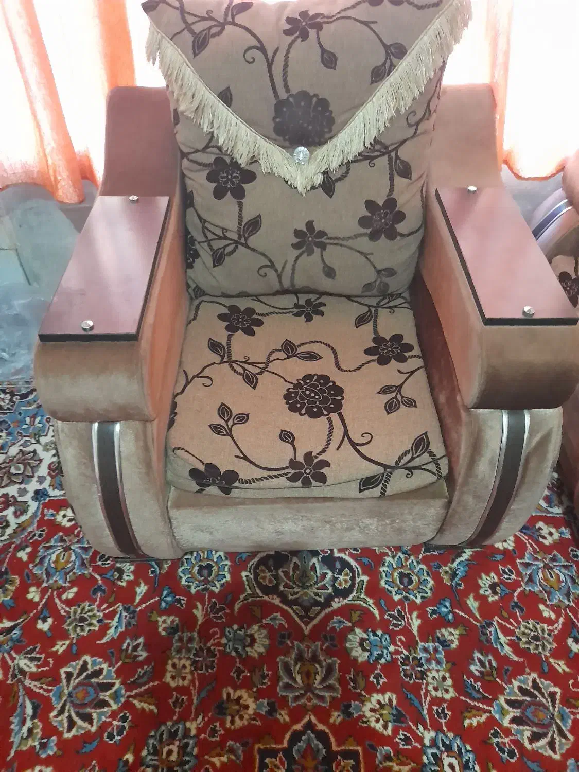 مبل|مبلمان خانگی و میز عسلی|شهرکرد, |دیوار