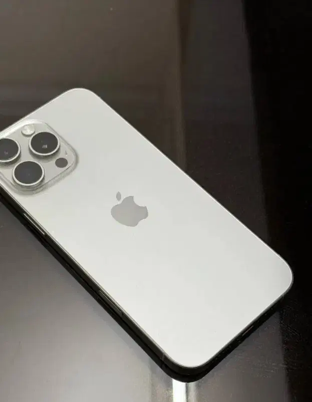 آیفون ۱۶ پرو مکس فیک|موبایل|تهران, شهرآرا|دیوار