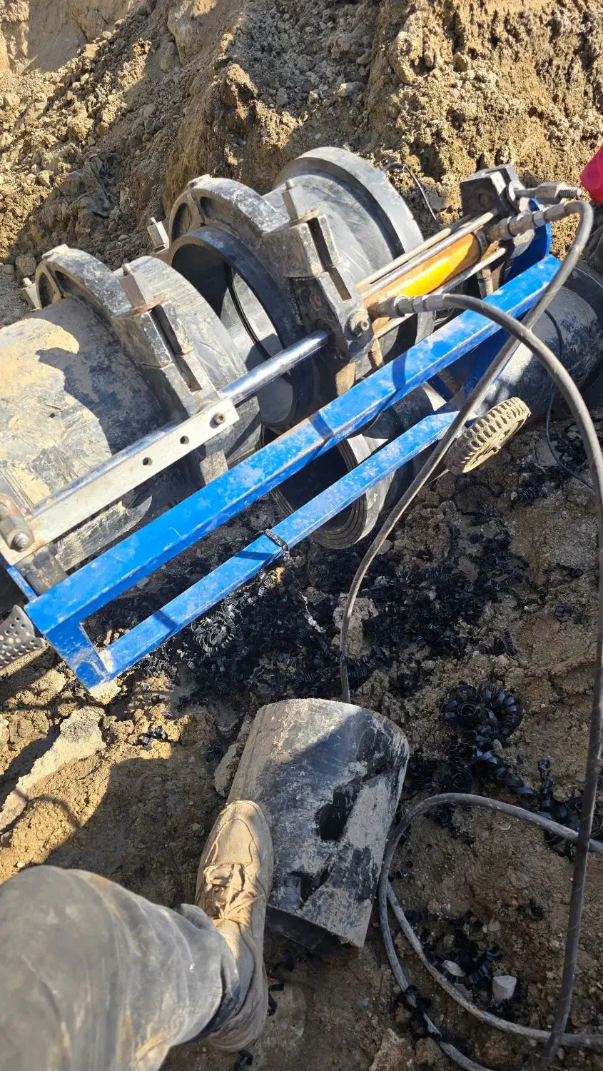 جوش لوله های پلی اتیلن|خدمات پیشه و مهارت|بروجرد, |دیوار