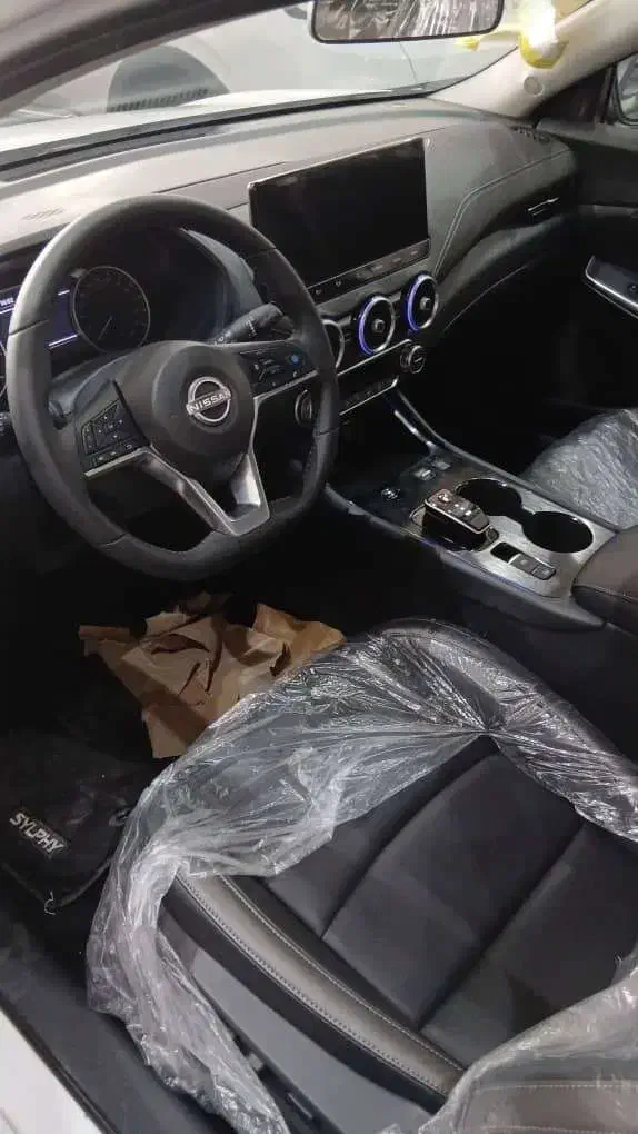 نیسان سیلفی سفیدصدفی ۲۰۲۴|خودرو سواری و وانت|مشهد, عنصری|دیوار