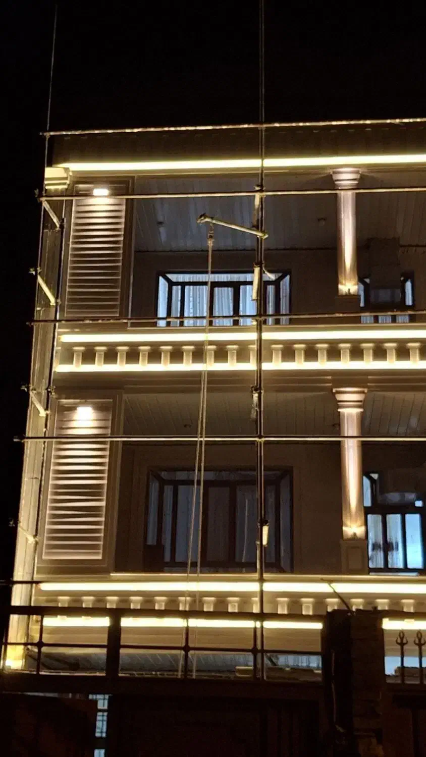 اجرای نمای سنگ وسرامیک وکاشیکاری وموزاییک|خدمات پیشه و مهارت|الشتر, |دیوار