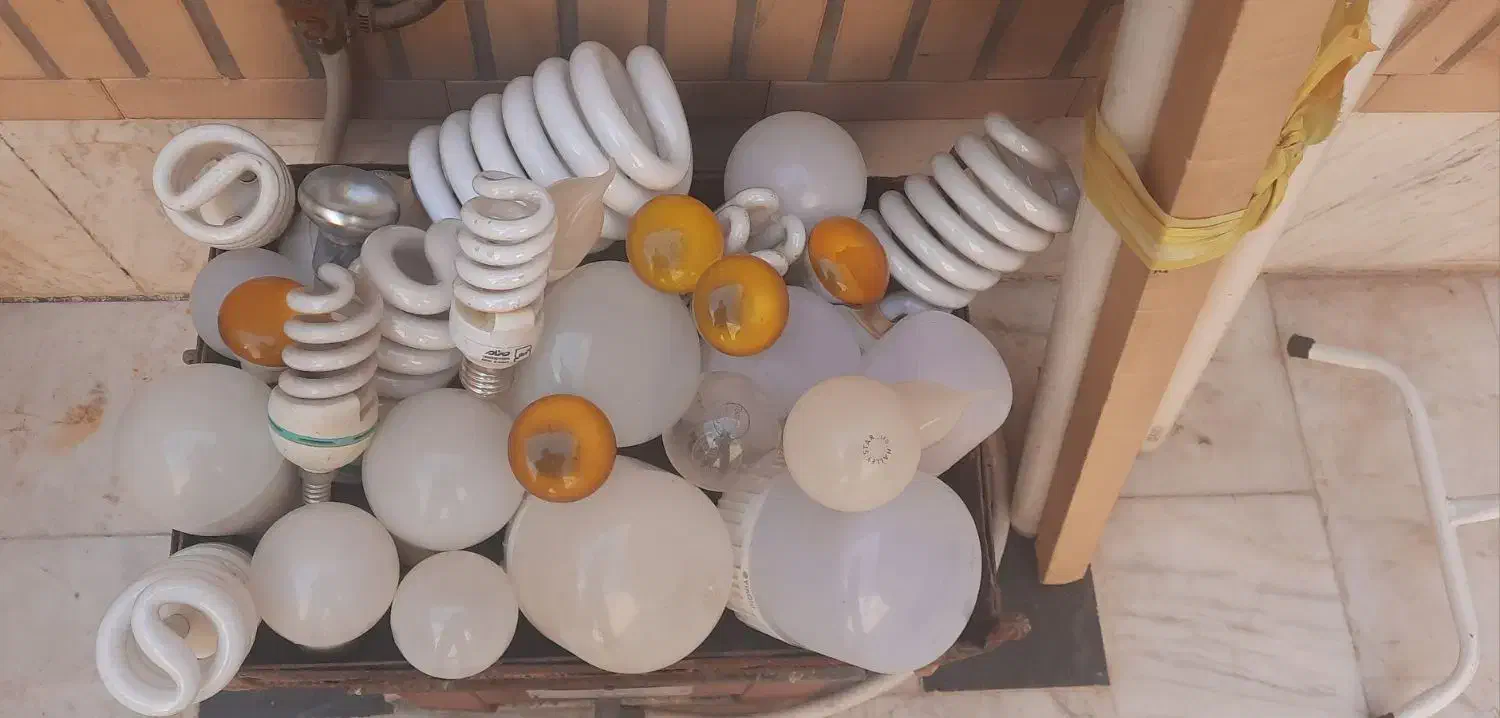 لامپ سوخته LED و کممصرف و مهتابی|لامپ و چراغ|قم, شهرک قدس|دیوار