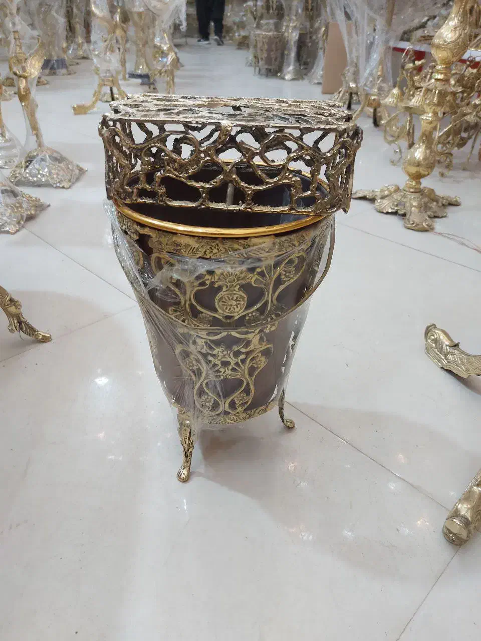 سطل و جادستمال برنزی جدید|صنایع دستی و سایر لوازم تزئینی|قم, شهرک امام حسن|دیوار