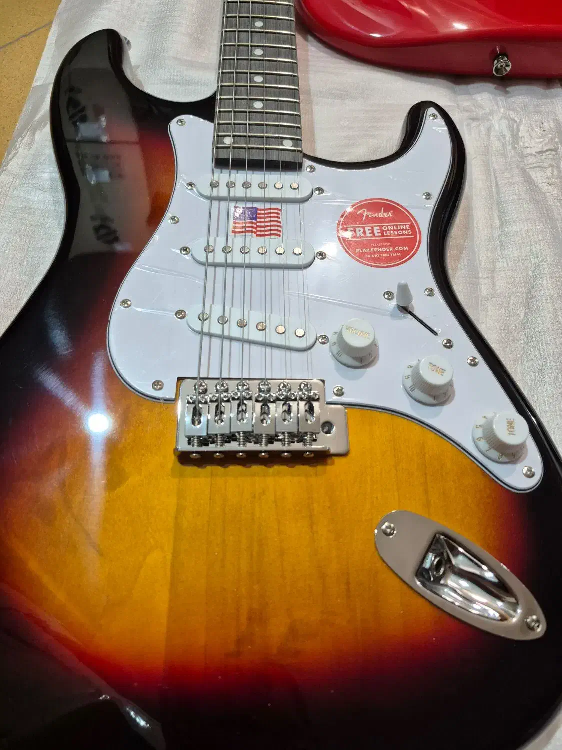 گیتار الکتریک|گیتار، بیس، امپلیفایر|تهران, گلستان (شهرک راه آهن)|دیوار