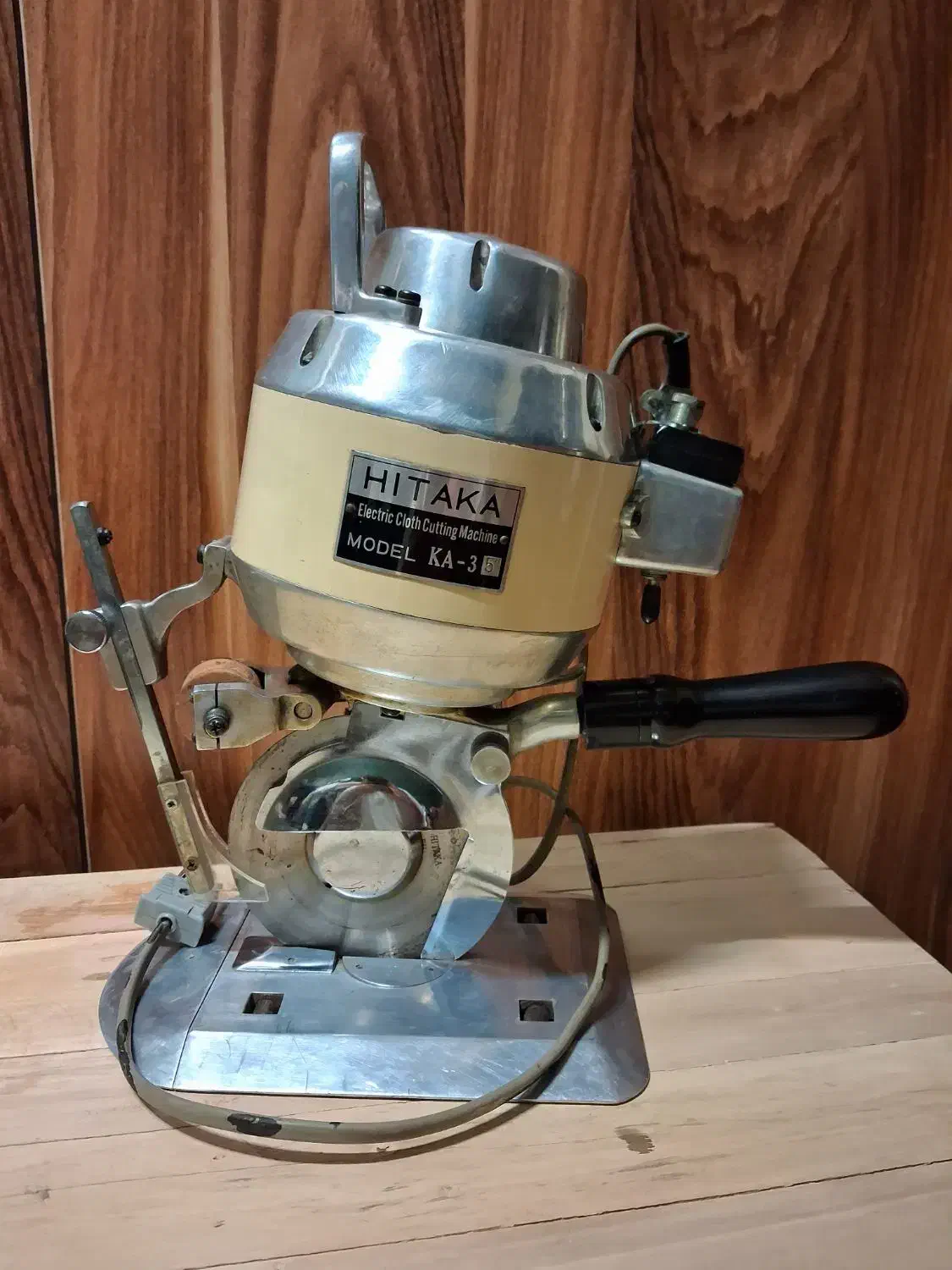 قیچی برش برقی گردبر|لوازم خیاطی و بافتنی|تهران, سهروردی|دیوار