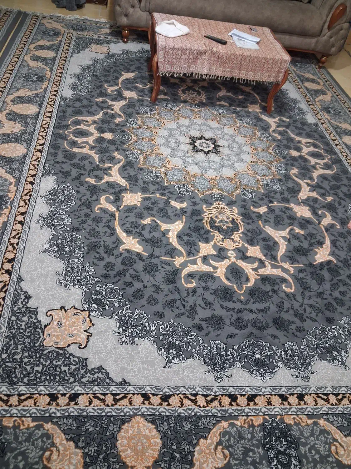 فرش ۱۲ متری دونه ده میلیون تازه زیاد استفاده نشده|فرش|شاهرود, |دیوار