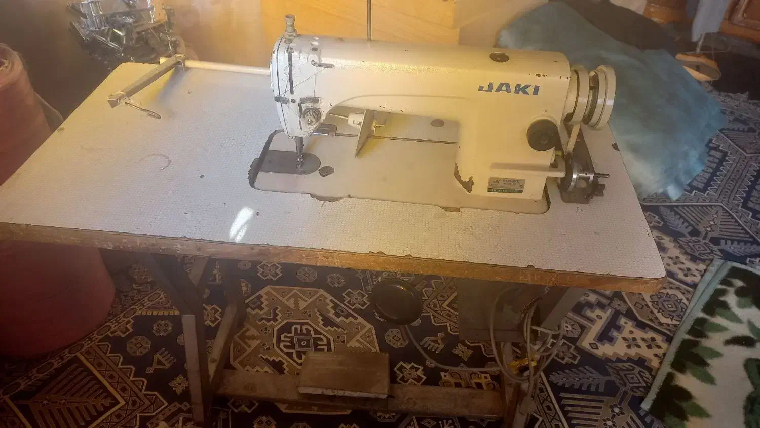 چرخ خیاطی صنعتی راسته دوز|چرخ خیاطی و ریسندگی|سنگدوین, |دیوار