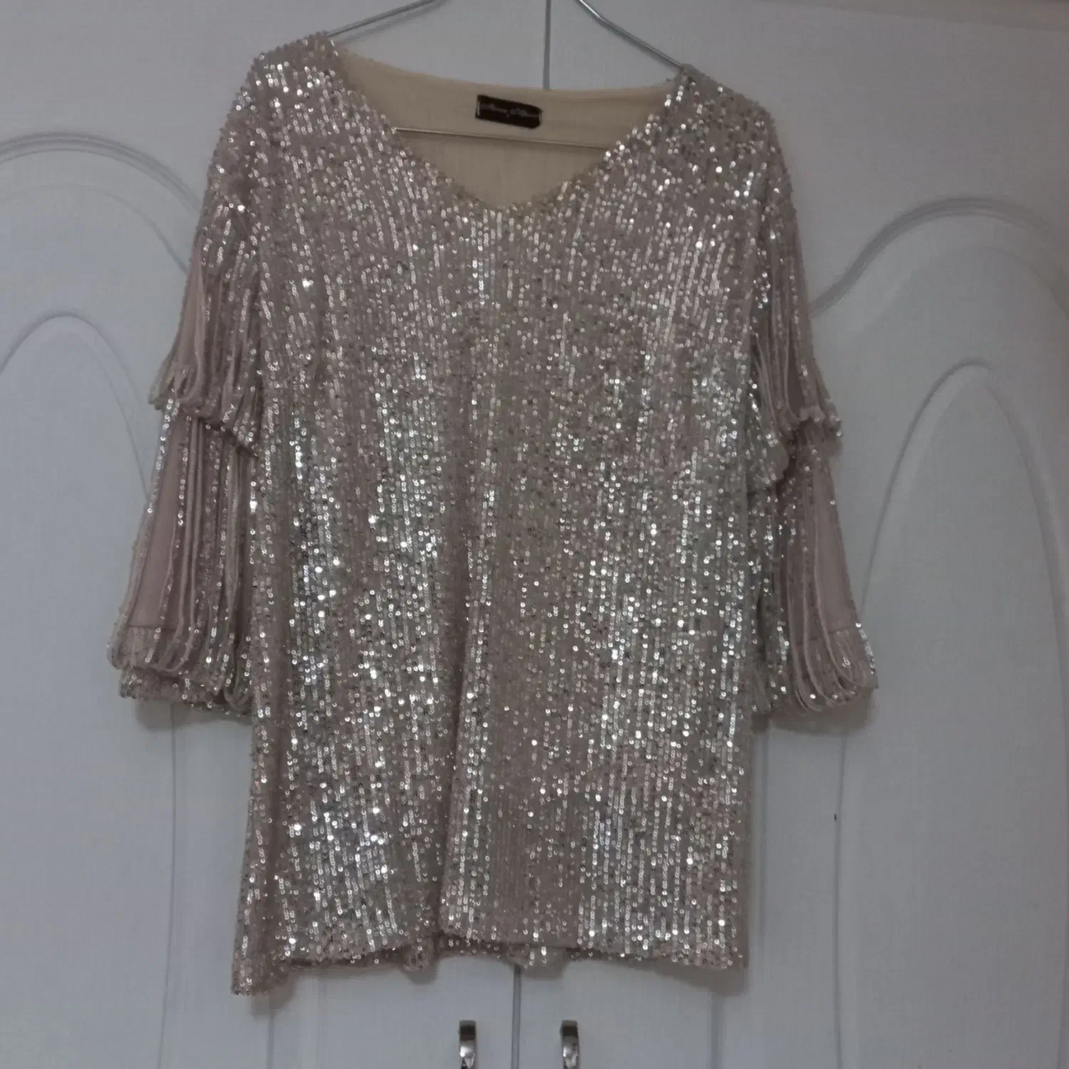 شومیز|لباس|دماوند, گیلاوند|دیوار