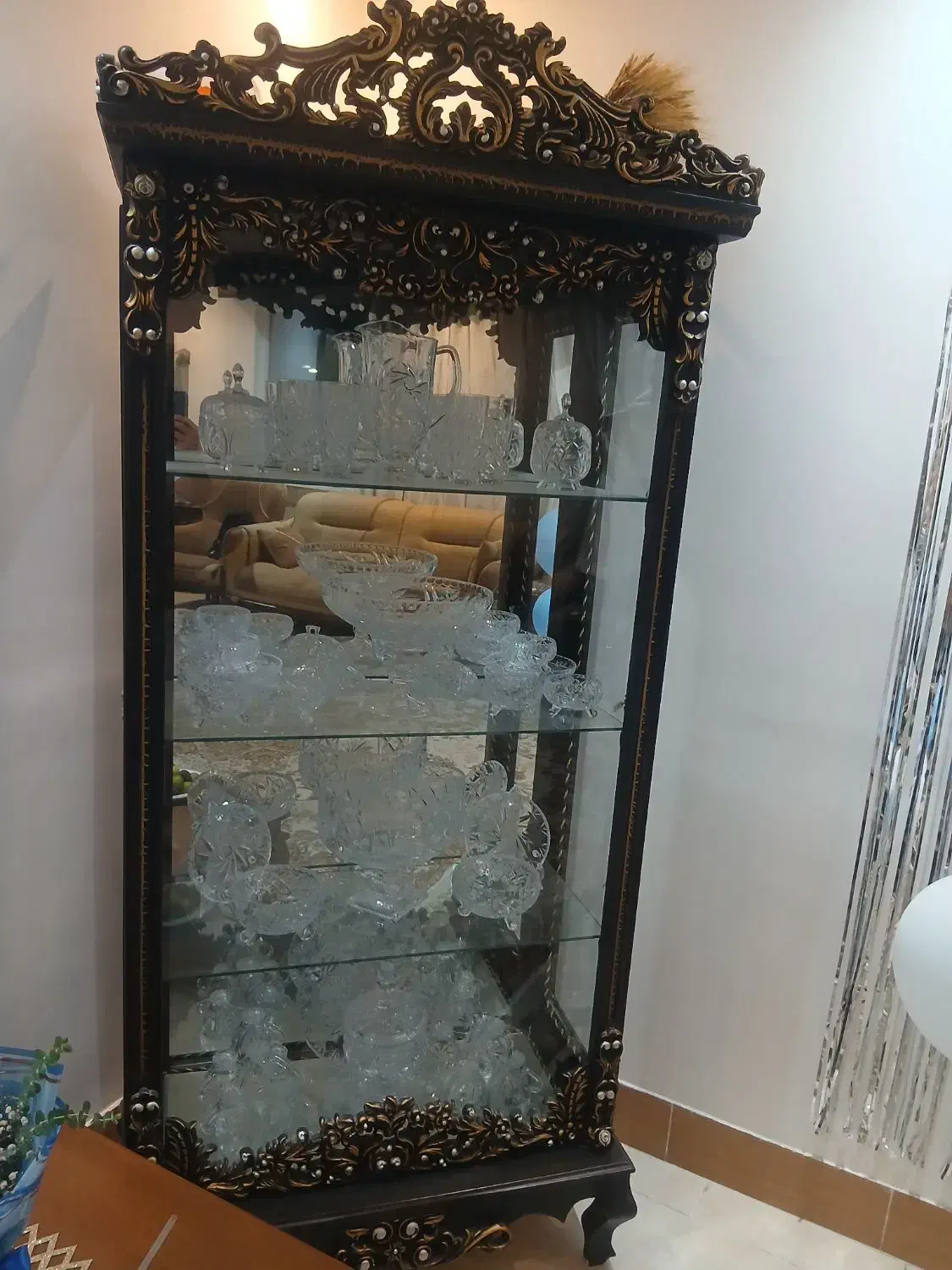 کمد ویترین شیشه ای|بوفه، ویترین، کنسول|رودسر, |دیوار