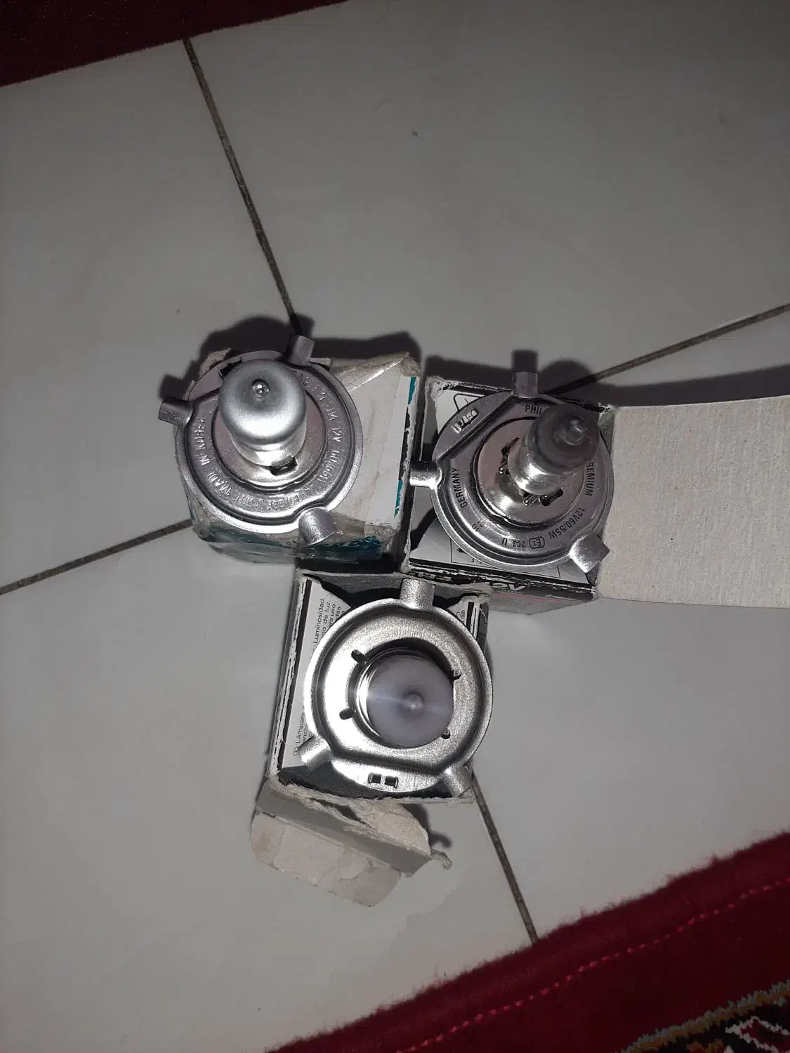 لامپ گازی ۱۲ ولت مناسب چراغ جلو اتوموبیل|قطعات یدکی و لوازم جانبی|اصفهان, شهریار|دیوار