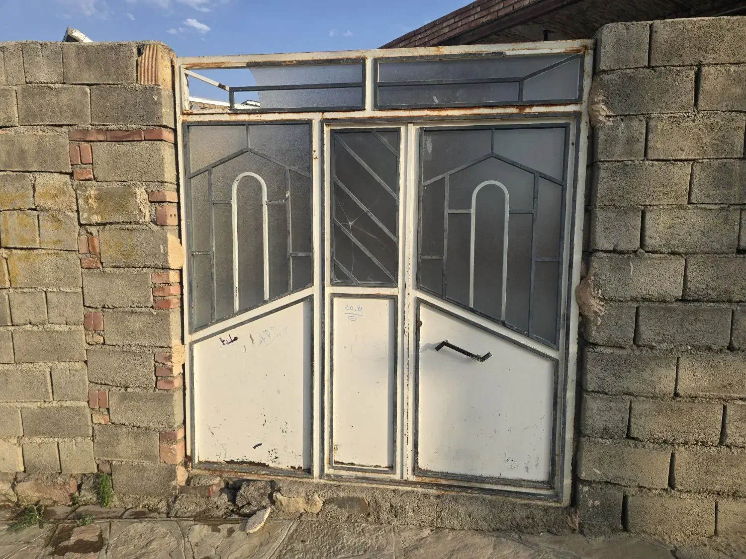 درب حیاط یا راه پله|مصالح و تجهیزات ساختمان|ماکو, |دیوار