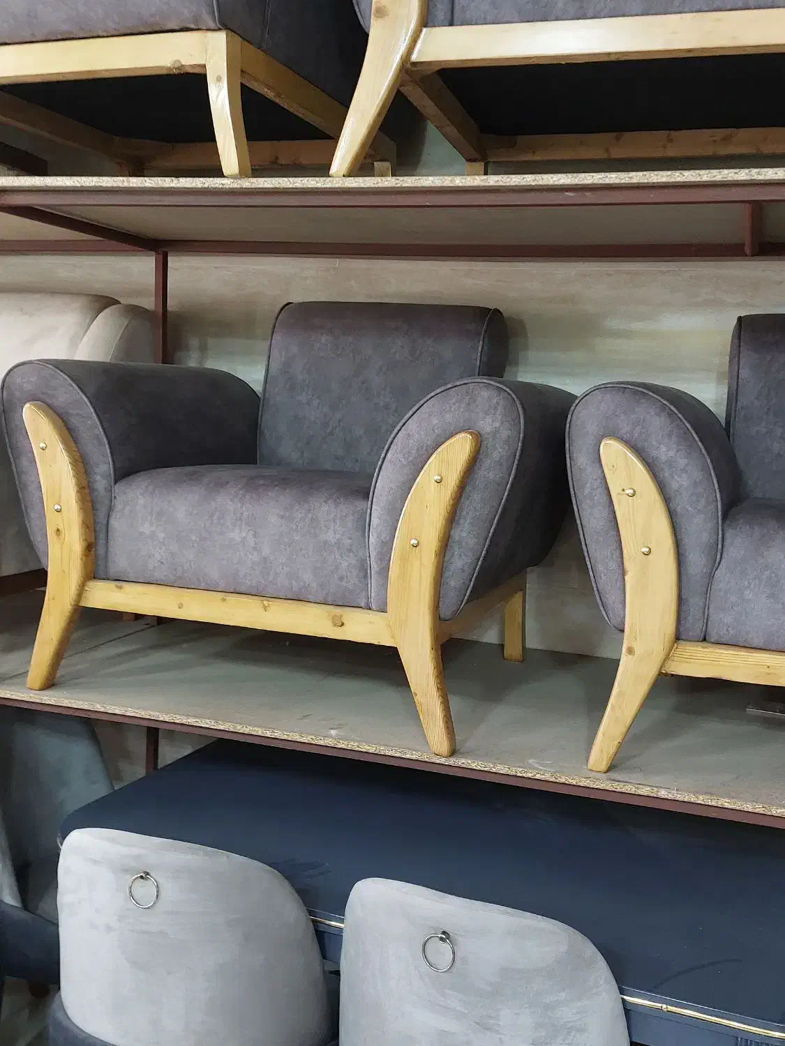 مبل اسکارلت|مبلمان خانگی و میز عسلی|رشت, نظری|دیوار