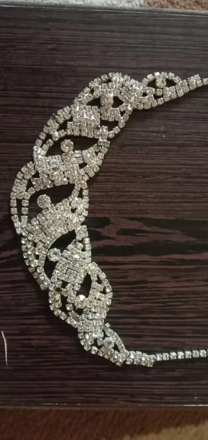 نیم ست نگین دار|بدلیجات|مریوان, |دیوار