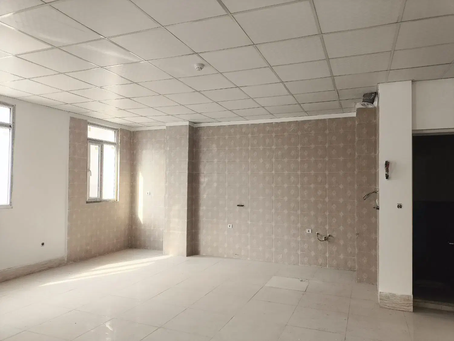 فروش تعدادی واحد اداری و تجاری بنیاد مسکن|فروش مغازه و غرفه|باقرشهر, |دیوار