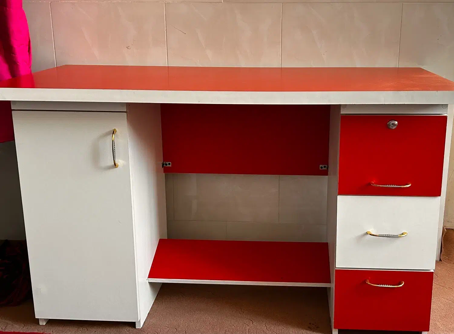 میزکامپیوتر|میز تحریر و کامپیوتر|لنجان, |دیوار