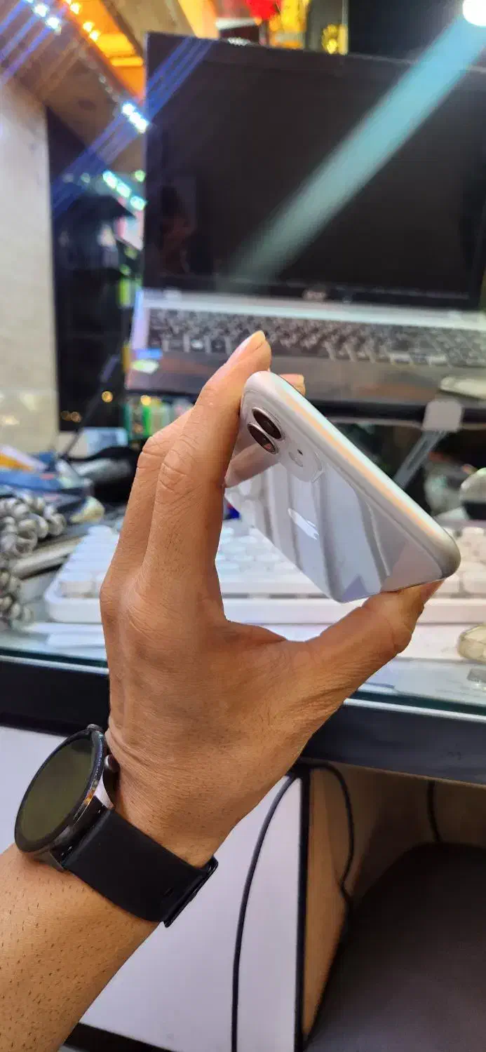 اپل ایفونiPhone 11 سری M|موبایل|لاهیجان, شیشه گران|دیوار