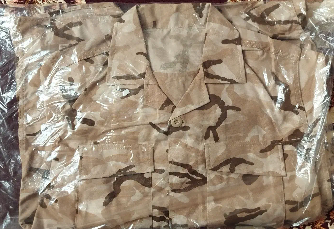 2 دست لباس سربازی نو|لباس|دوگنبدان, |دیوار