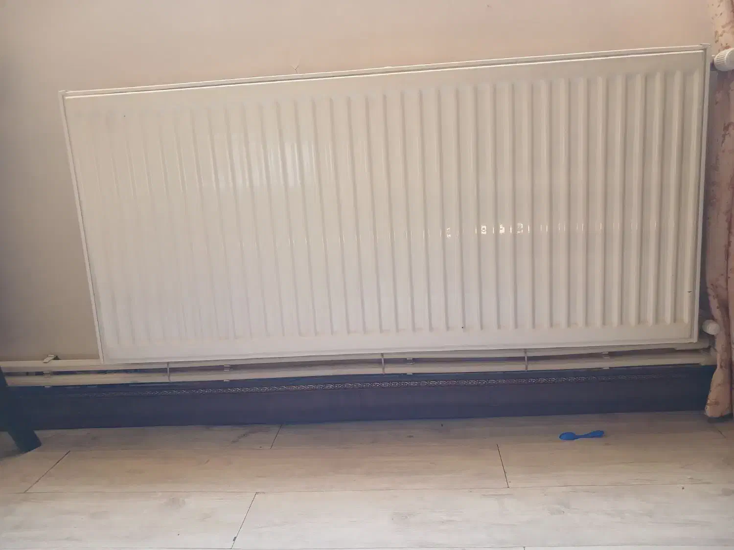 رادیاتور پنلی|آبگرمکن، پکیج، شوفاژ|باغستان, |دیوار