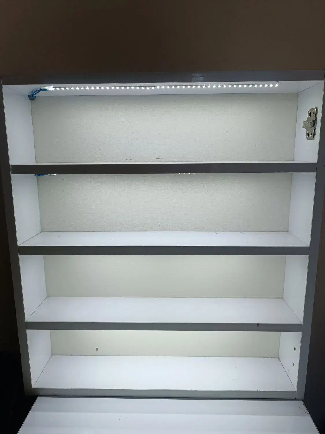 استندلاک|آرایشگاه و سالن‌های زیبایی|سبزوار, توحیدشهر|دیوار