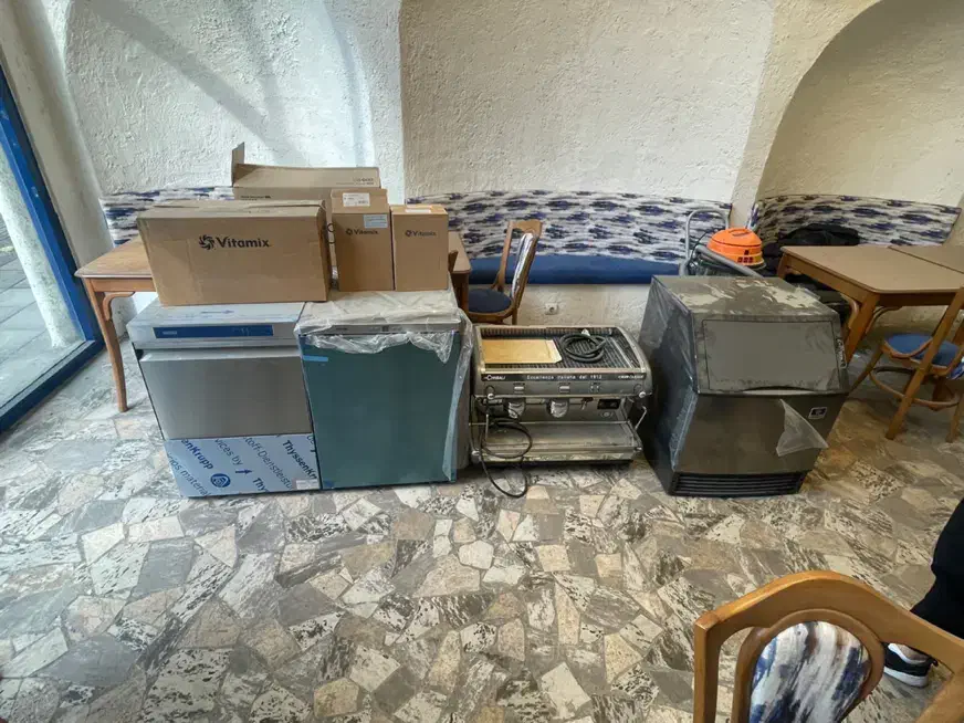 خریدار شاک فریزر و گل خامه زن دستگه بستنی|کافی‌شاپ و رستوران|تهران, زعفرانیه|دیوار