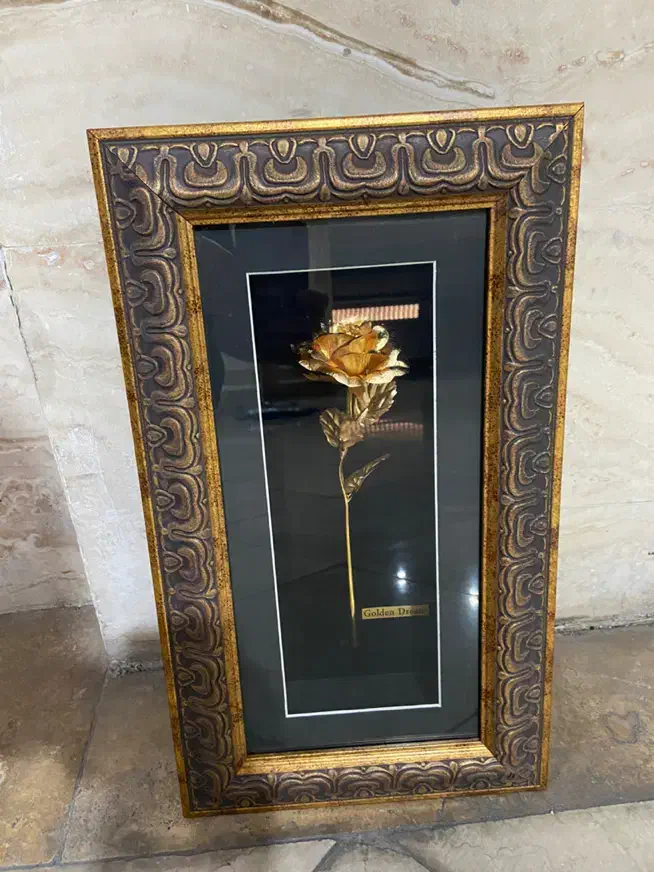تابلو گل رز با ورق طلا|تابلو، نقاشی، عکس|تهران, مینی‌سیتی (شهرک نفت)|دیوار