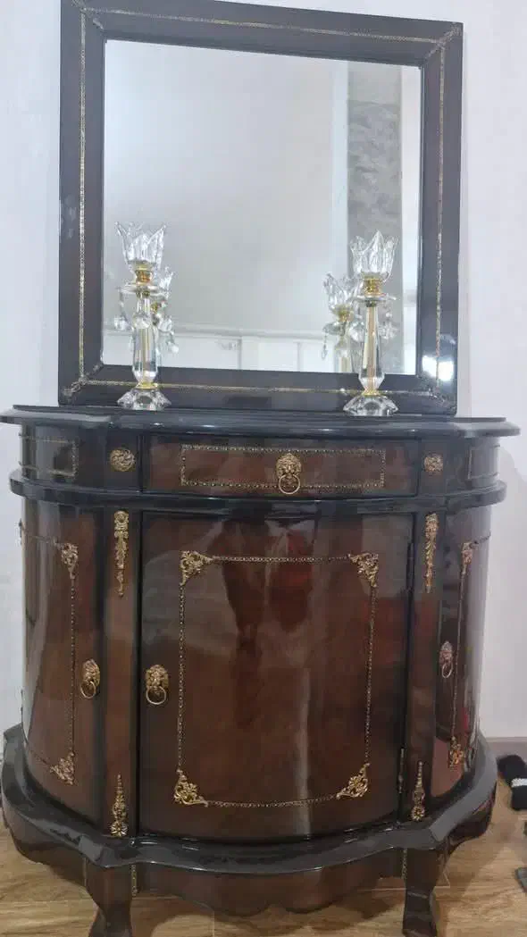 آیینه و کنسول همراه دو شمعدان|بوفه، ویترین، کنسول|کنگاور, |دیوار