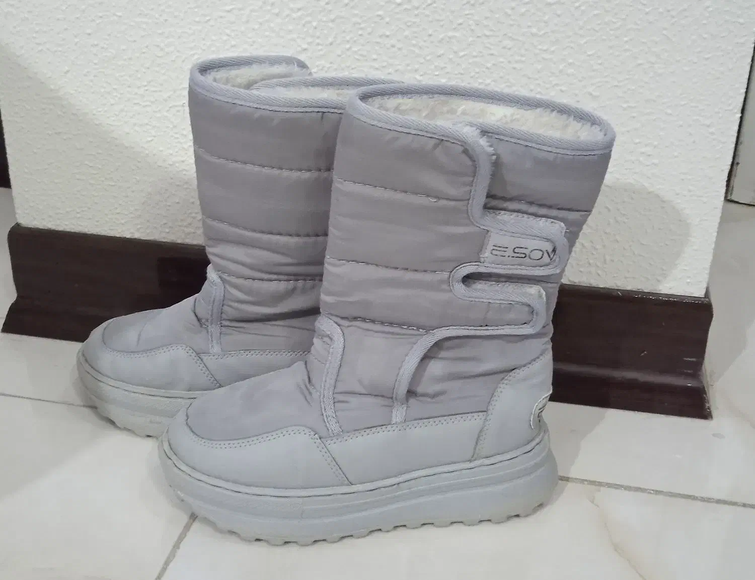 بوت اسپرت بچه گانه|کیف، کفش، کمربند|شاهین‌شهر, شهرک پردیس|دیوار