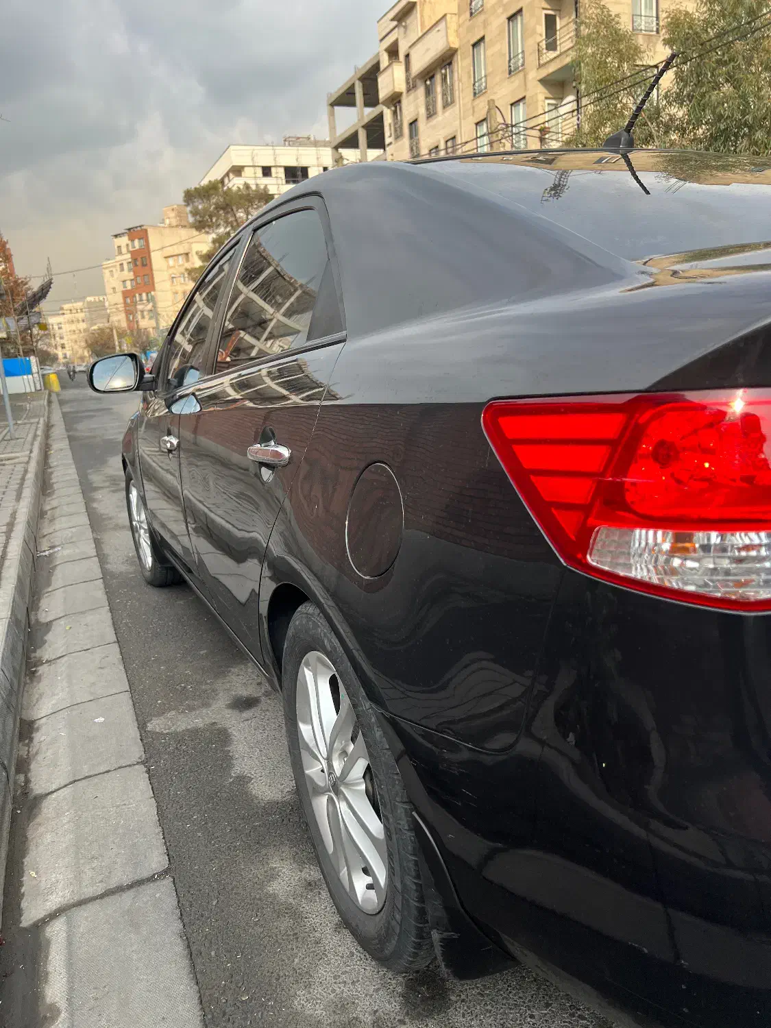 سراتو ۹۶مشکی 2000cc|خودرو سواری و وانت|تهران, شادمان|دیوار