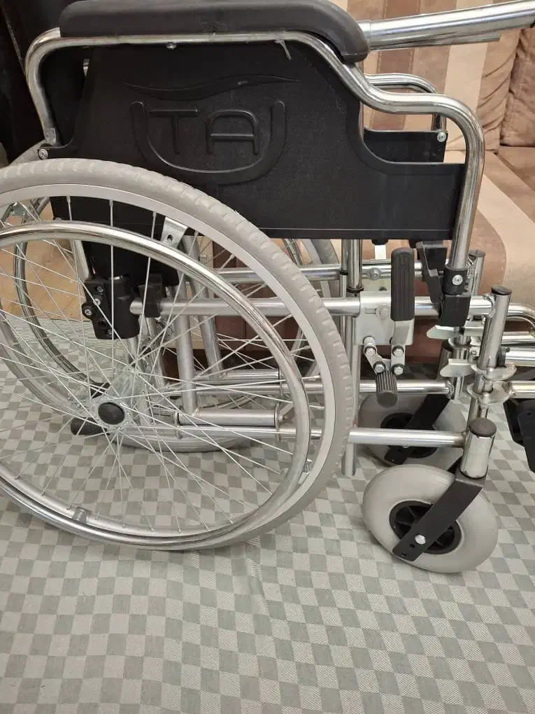 ویلچر حمامی و توالت سیار|آرایشی، بهداشتی، درمانی|تبریز, |دیوار