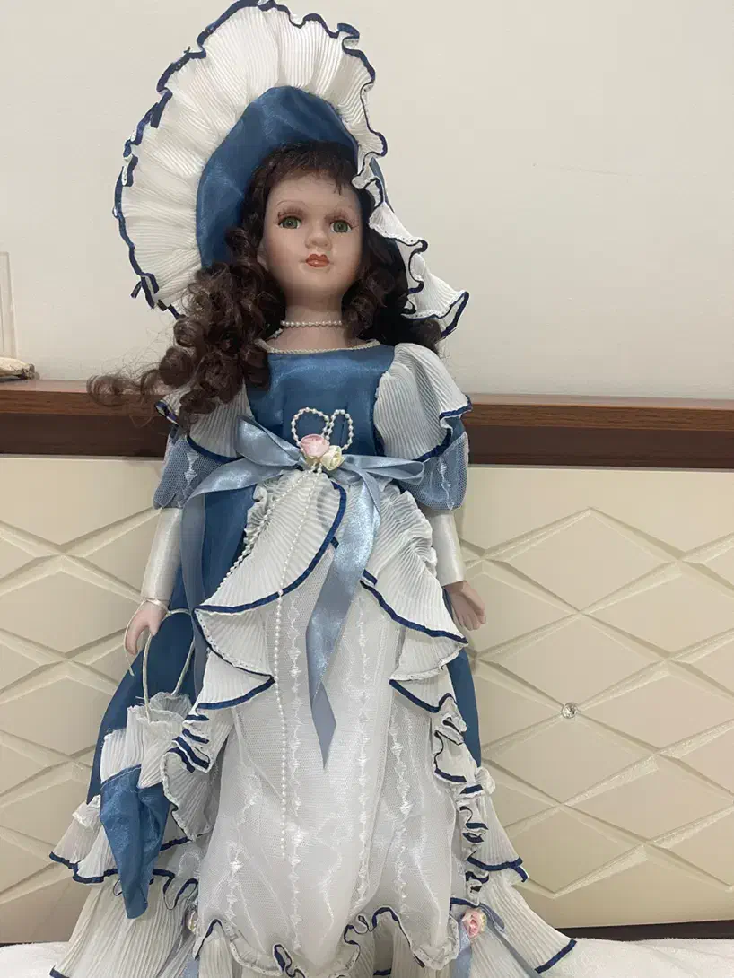 عروسک سرامیکی پرنسس|مجسمه، تندیس، ماکت|مشهد, امیریه|دیوار