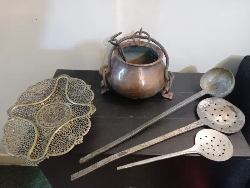 لوازم عتیقه قدیمی ، مسی ،منبت شبکه، ورشو ،منقل تک|کلکسیون اشیاء عتیقه|تهران, بهار|دیوار