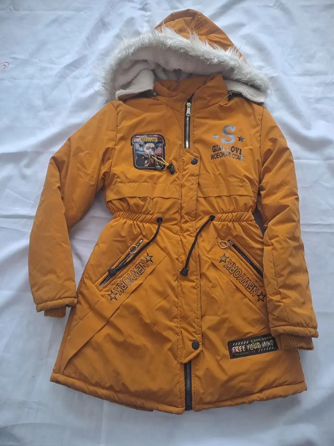 کاپشن دخترانه|لباس|قائن, |دیوار