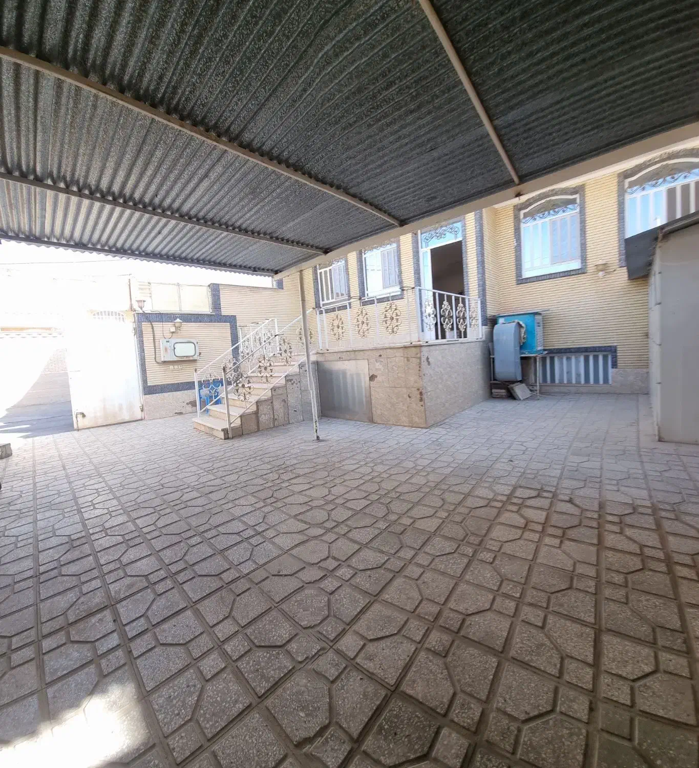 اجاره همکف حیاط دار ورودی مجزا|اجارهٔ آپارتمان|آباده, |دیوار