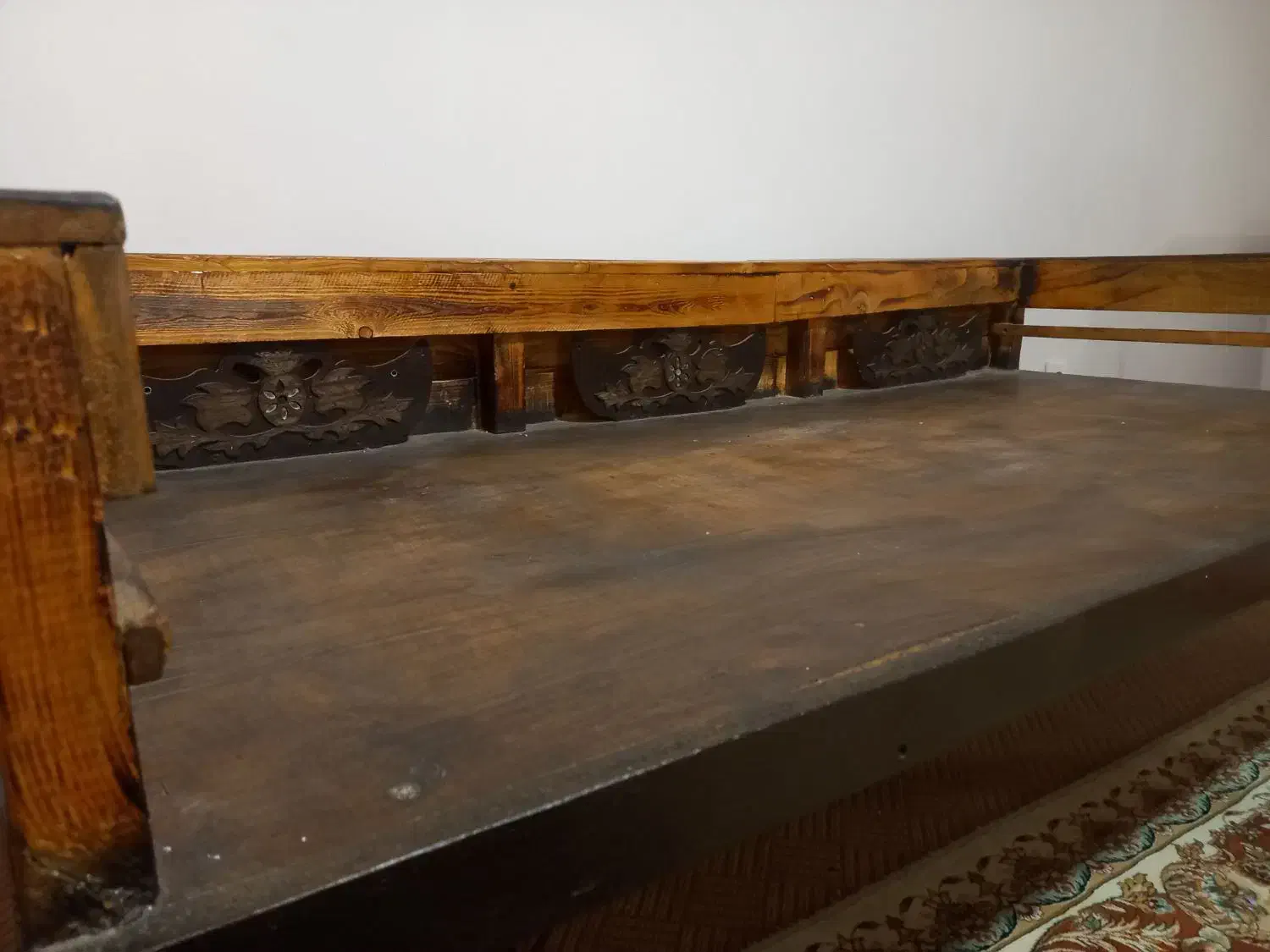 تخت چوبی|صندلی و نیمکت|شاهین‌شهر, شهرک مطهری|دیوار