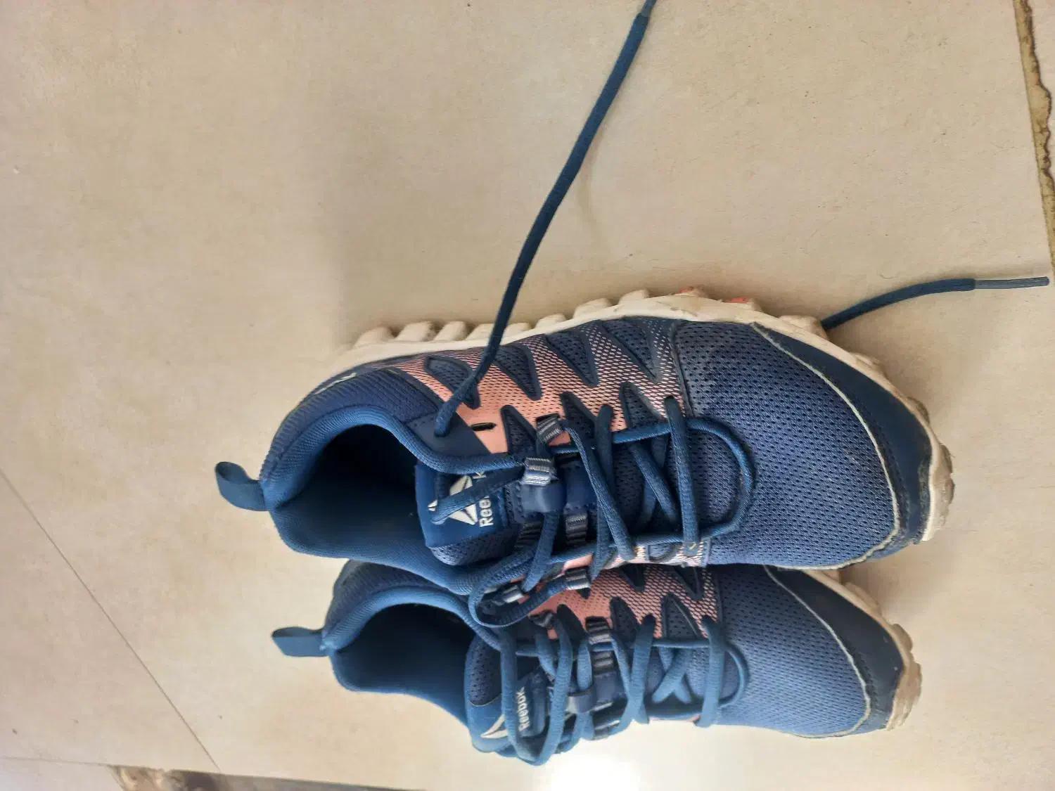 کتونی ۳۶ و ۳۷|کیف، کفش، کمربند|رشت, معلولین|دیوار