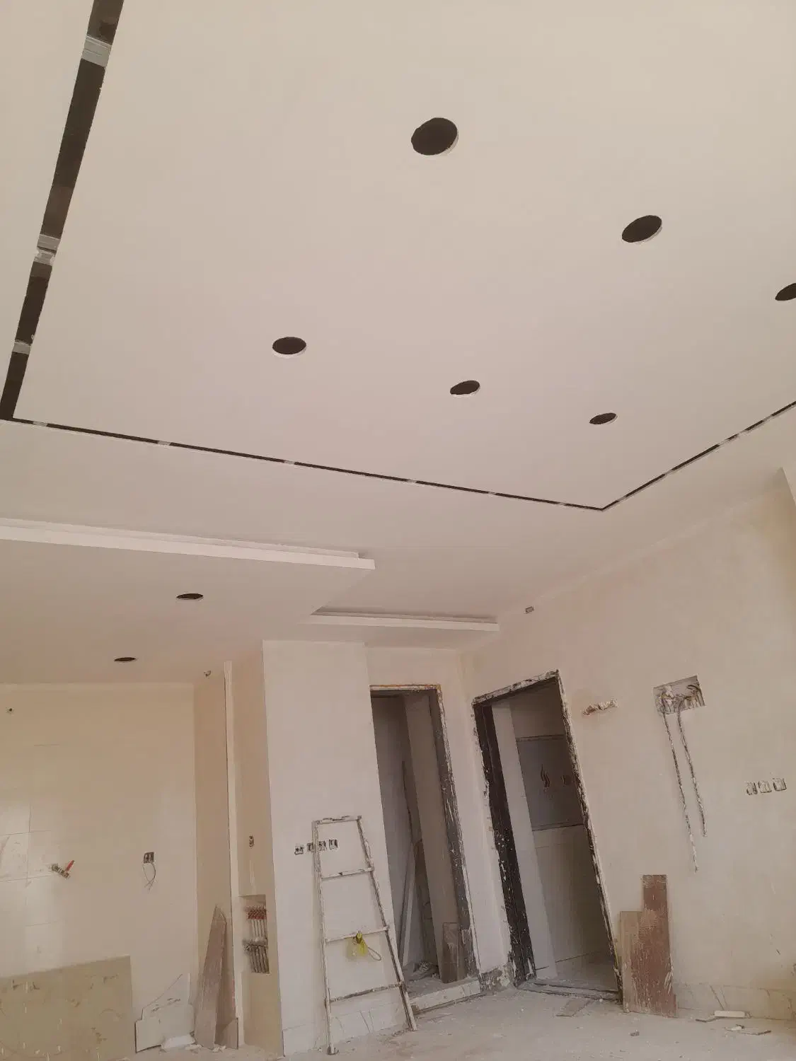 رنگ آمیزی. ساختمان|خدمات پیشه و مهارت|کازرون, |دیوار