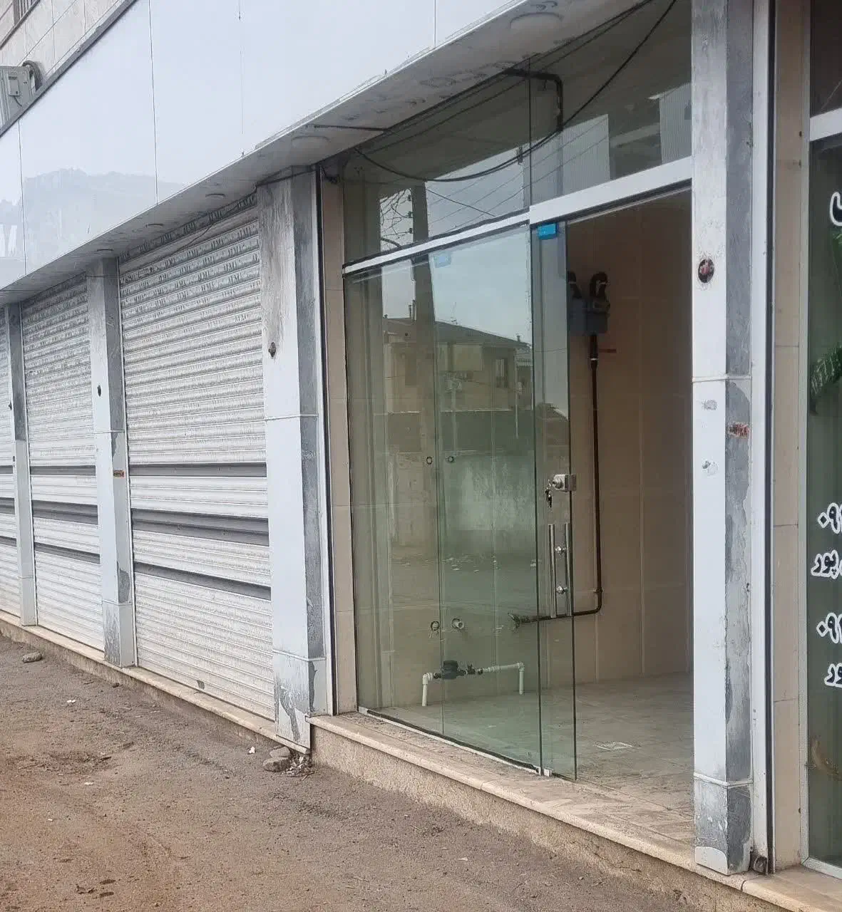 مغازه واقع در خیابان شقایق ۲۲|اجارهٔ مغازه و غرفه|لاهیجان, کوی استادان|دیوار