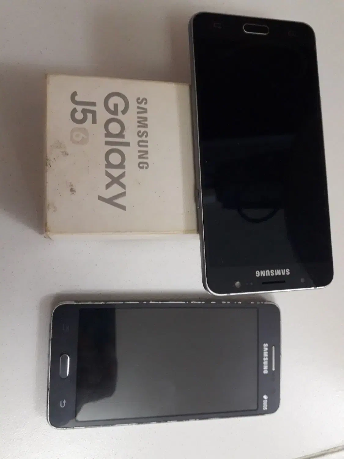 دوعدد گوشی سامسونگ۲۰۰۰۱۶جی۵|موبایل|همدان, |دیوار