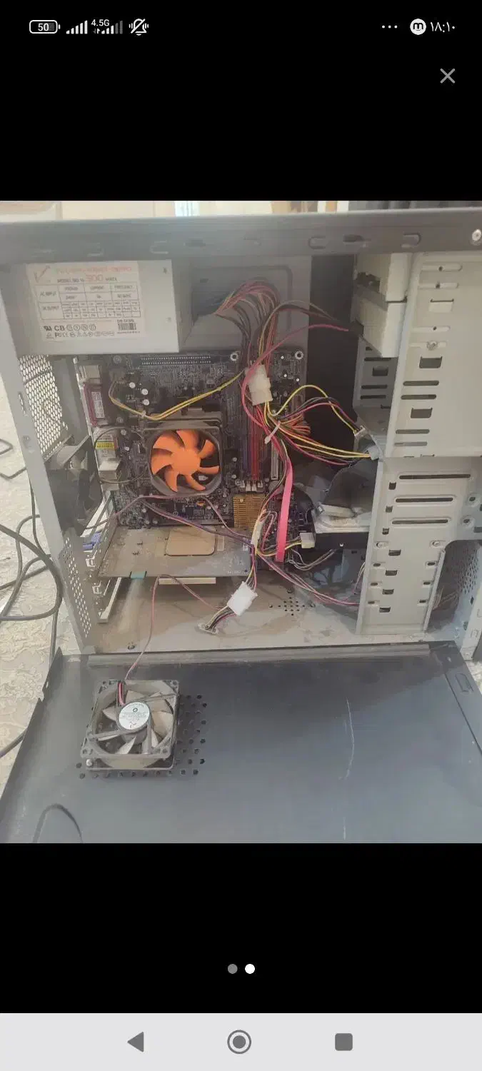 مانیتور وکیس|رایانه رومیزی|رباط‌کریم, رباط‌کریم|دیوار